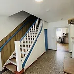 Casa de Férias Stilvolles Stadthaus Mit 5 Schlafzimmern Und 2 Baedern In Braunschweig