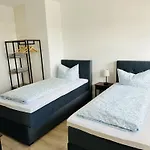 Stilvolles Stadthaus Mit 5 Schlafzimmern Und 2 Baedern In *