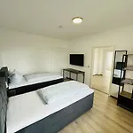 Stilvolles Stadthaus Mit 5 Schlafzimmern Und 2 Baedern In Casa de Férias Braunschweig