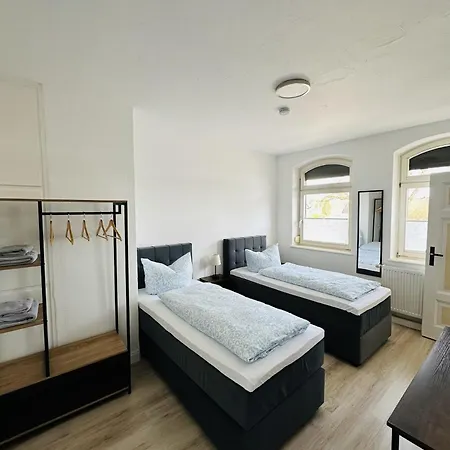 Stilvolles Stadthaus Mit 5 Schlafzimmern Und 2 Baedern In Casa de Férias