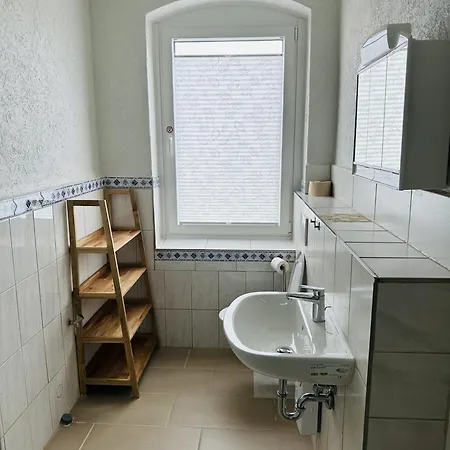 Stilvolles Stadthaus Mit 5 Schlafzimmern Und 2 Baedern In Prázdninový dům *